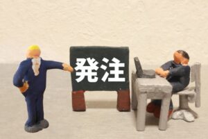 納期・不良対応まで解説：初めてのユニフォーム一括注文ガイド（中小企業向け）