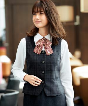 【YUKI TORII】全1色・ベスト（ストレッチ）