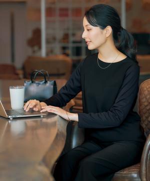 【YUKI TORII】全1色・プルオーバージャケット（ストレッチ）