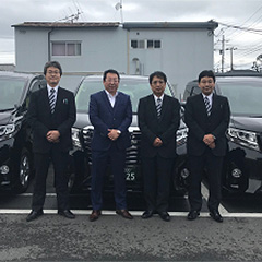 東京遊覧観光バス株式会社,スーツ