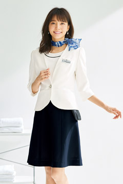 【全2色】七分袖ノーカラージャケット（ガーネットシリーズ）