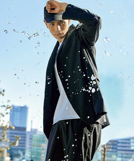 どこでもスーツ メンズコーディネート